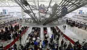 US warning to withdraw airline licenses