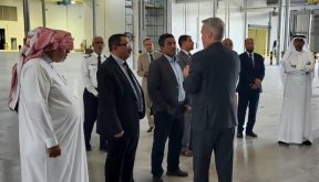 رئيس مجلس الإدارة يزور شركة الهندسة وصناعة الطيران السعودية لتعزيز التعاون المشترك