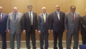 عقد مجلس إدارة شركة الخطوط الجوية اليمنية اليوم، برئاسة الكابتن احمد مسعود العلواني اجتماعه الدوري