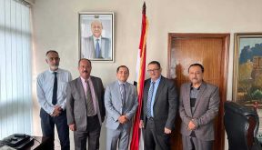 رئيس اليمنية يناقش مع سفير بلادنا في اثيوبيا إعادة منح المسافرين اليمنيين تأشيرات إلى أديس أبابا